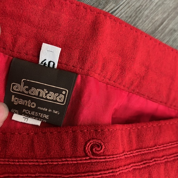 Vintage Alcantara Red suede skirt Size 40 - Picture 8 of 12